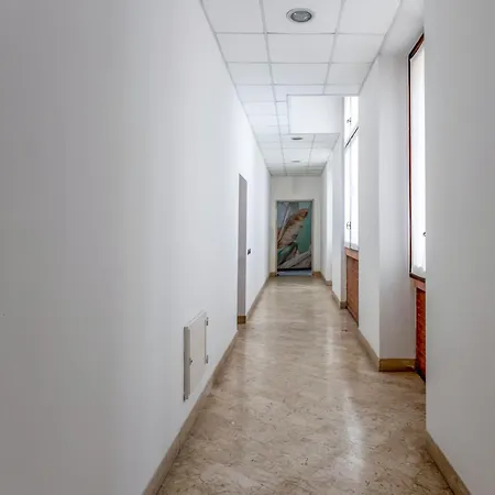 Apartment Varesina - Center - By Host4u Pavia