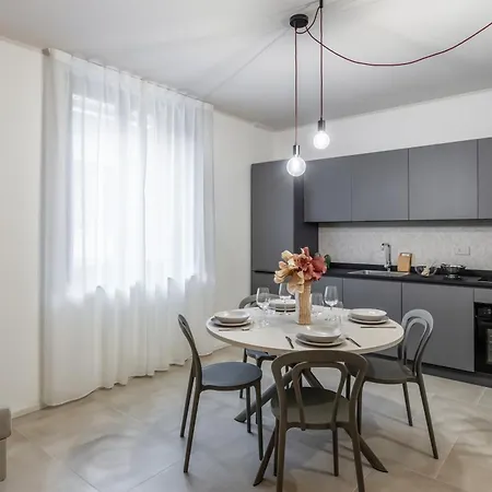 Varesina - Center - By Host4u * Pavia